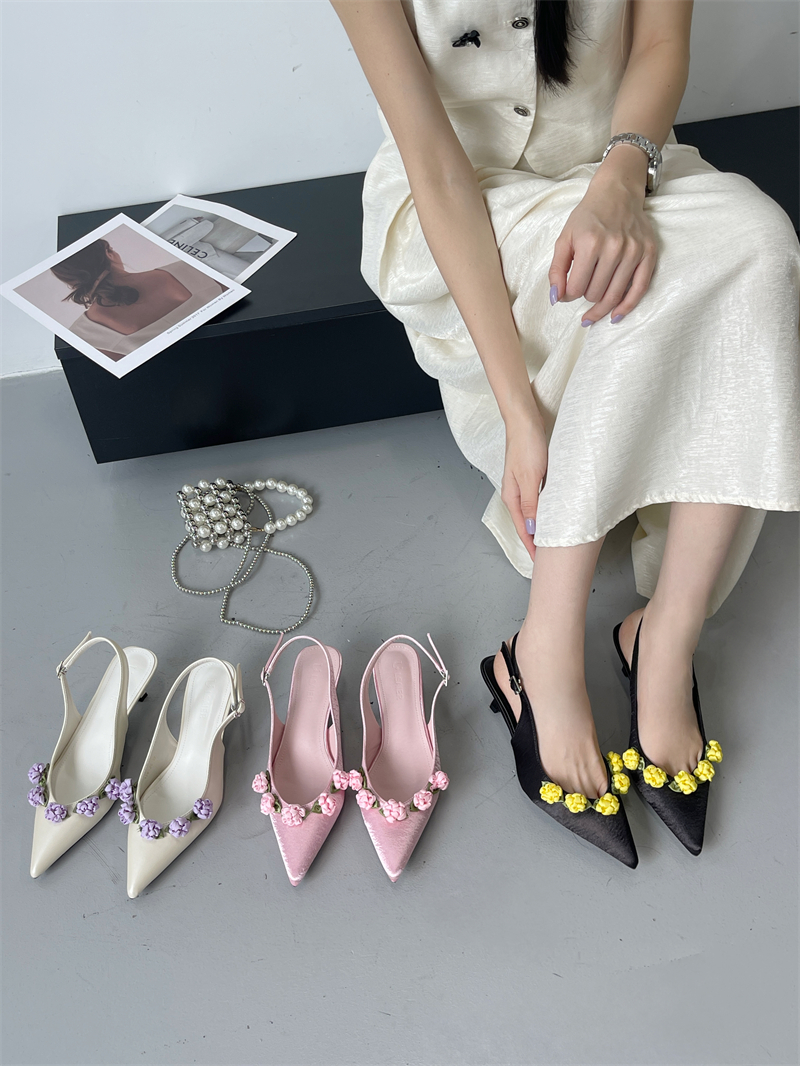 2025 New Pointed Toe Closed Toe Women's Sandals