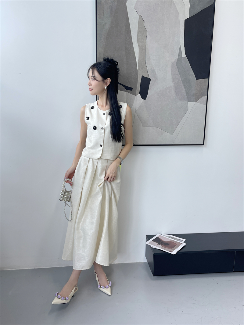 2025 New Pointed Toe Closed Toe Women’s Sandals