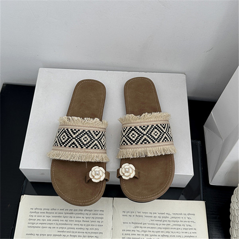 French Bohemian One-Strap Slippers for Women 2025 New Flat Camellia Beach Vacation Thong Sandals - Image 5