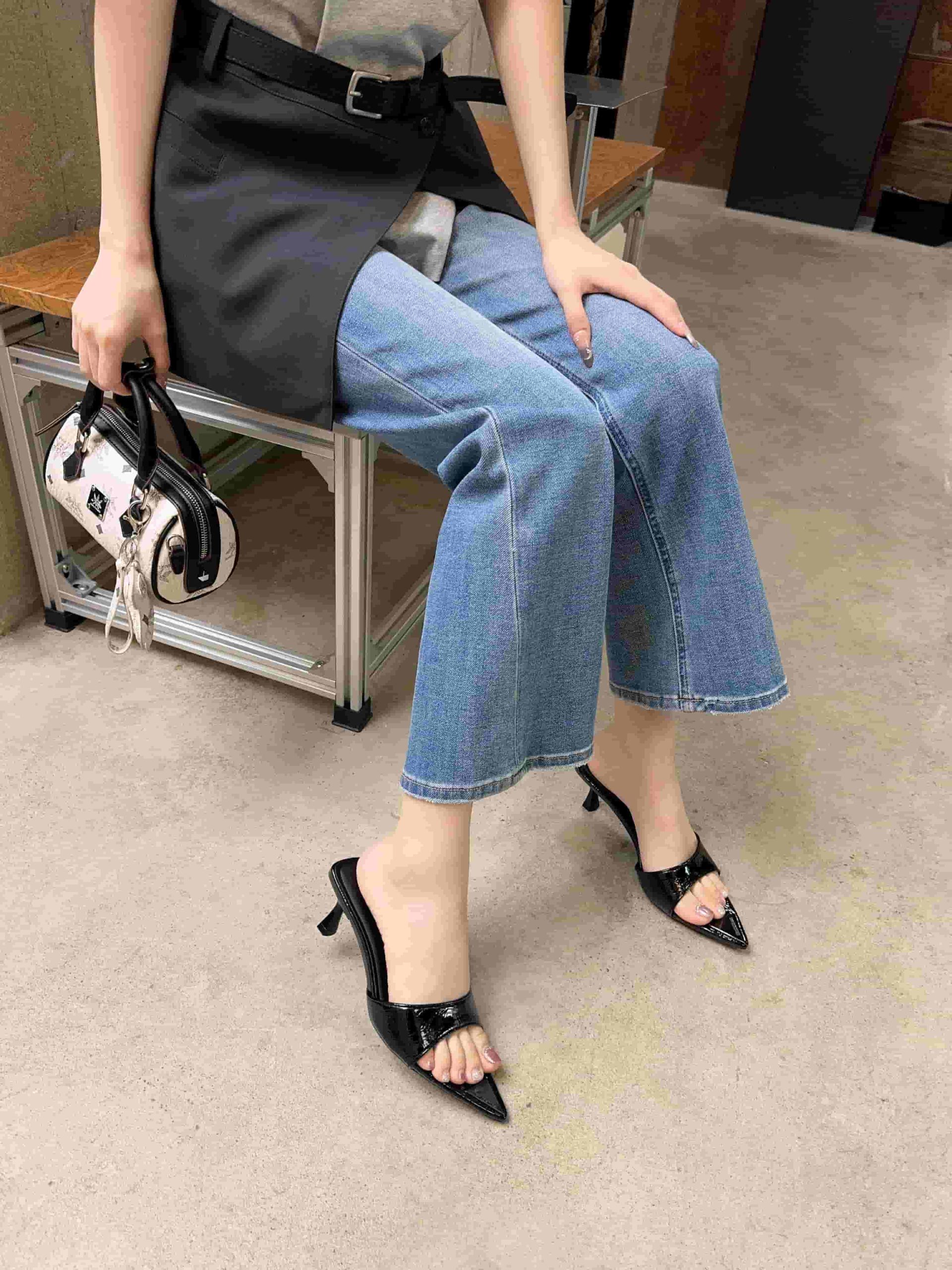 Yagerli 2025 New Pointed Toe High Heel Slippers for Women - Image 3