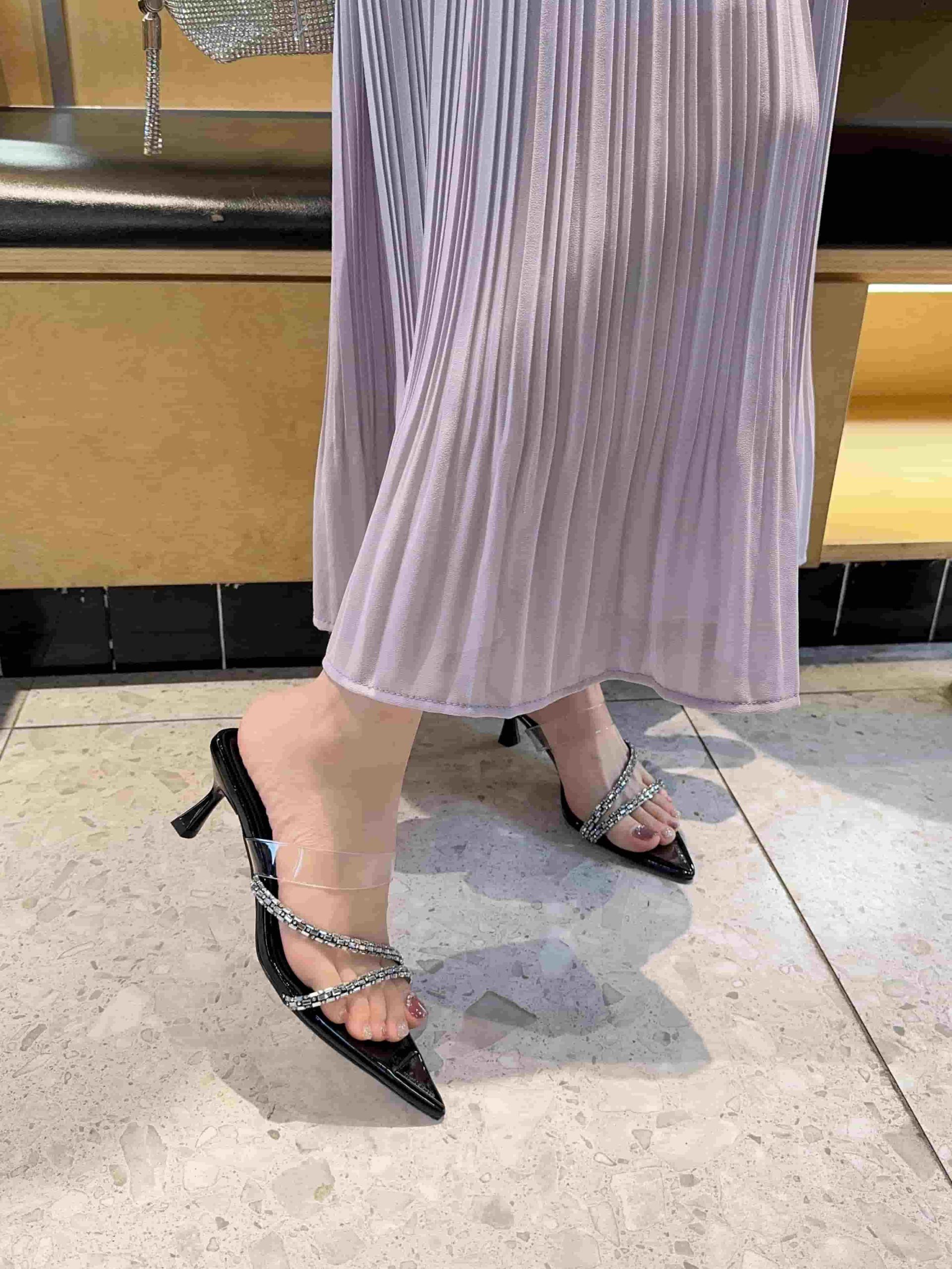 Pointed Toe Transparent Rhinestone High Heel Slippers New Summer Outdoor Slippers - Image 3