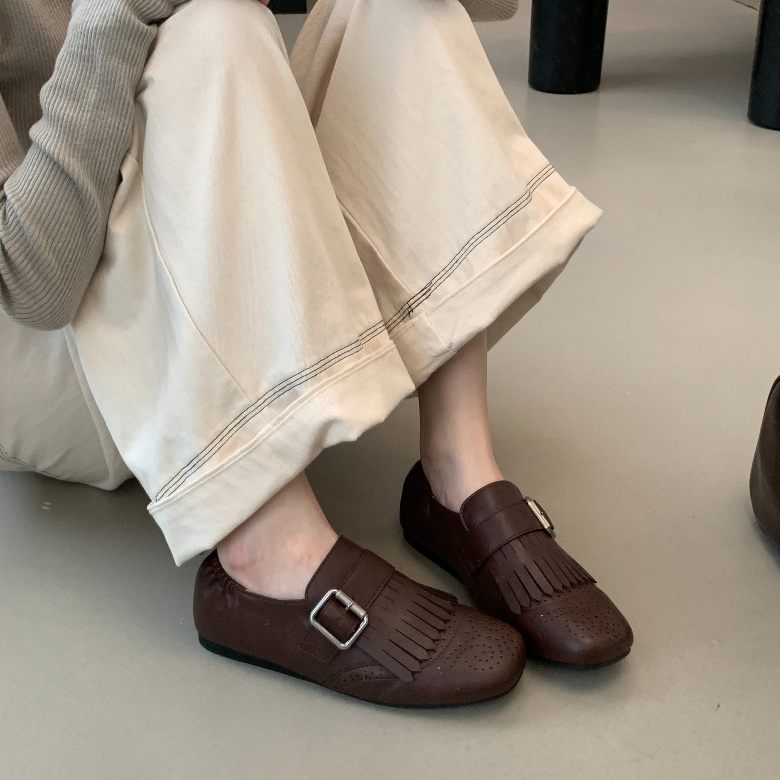 New British Style Carved Brogue Small Leather Shoes 2026 Autumn Flat High-End Retro Loafer